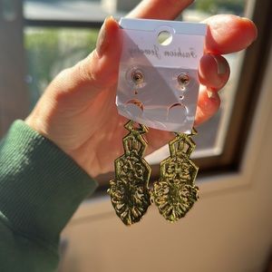 1920s Glamour Party Essentials: Pearl Necklace, Change Purse, Earrings, Headband